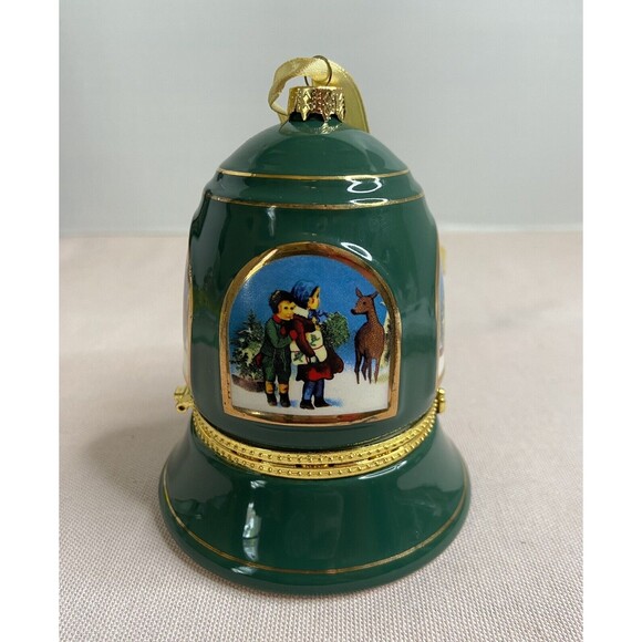 Mr. Christmas Bell Ornament Music Box  Plays Silent Night Green & Gold. - Picture 7 of 8